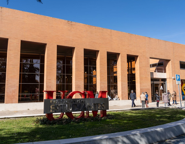 马德里康普顿斯大学